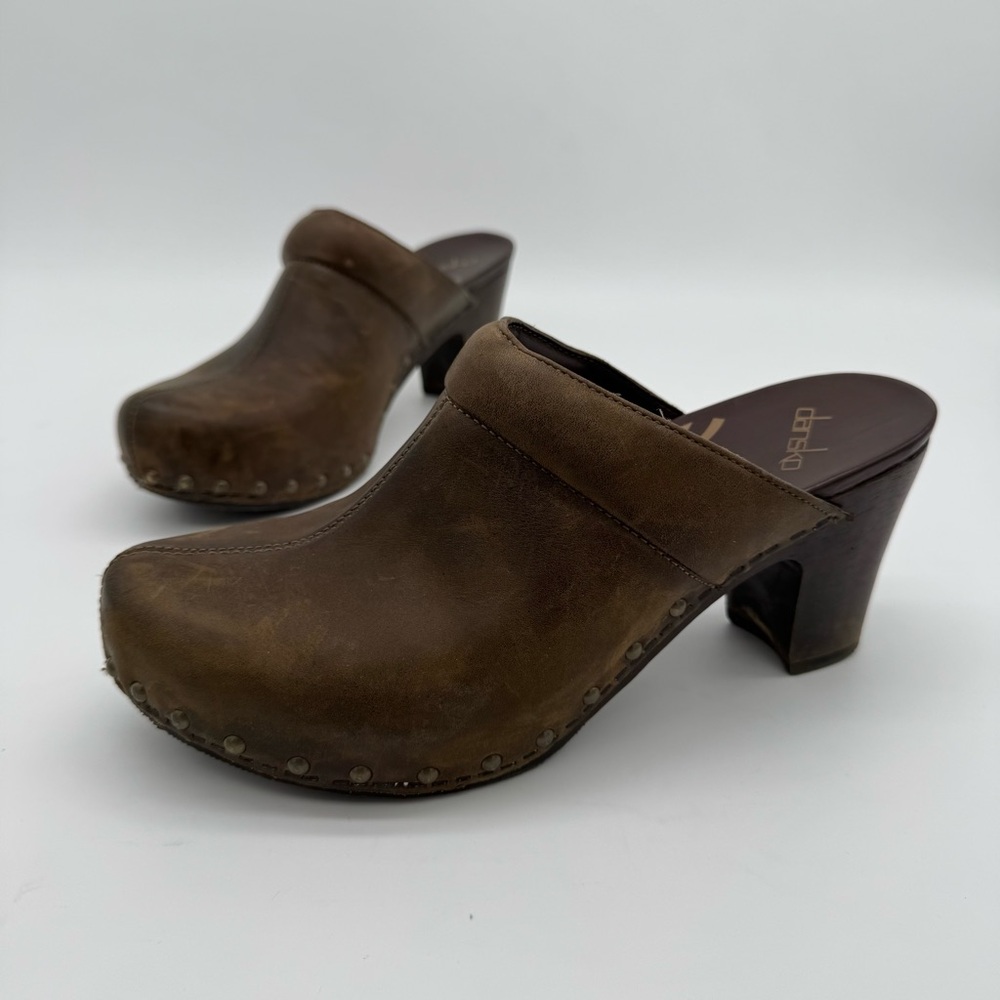 Dansko Rae Brown Leather Studded Mule Clog Heel Size 40/9.5-10
